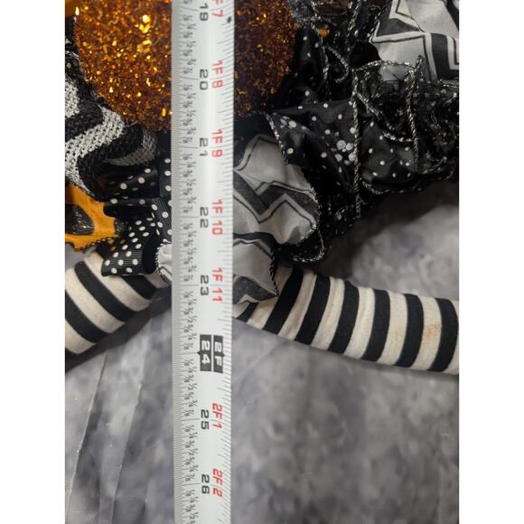 Large Halloween Witch Wreath Hat Legs Pumpkins Front Door Fall Decoration - Picture 10 of 12